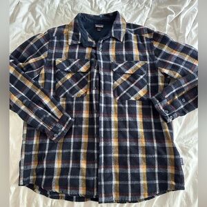 Patagonia Men’s Flannel. Size L. 60% Wool